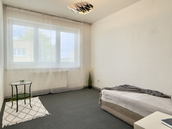 Prodej bytu 3+1 v osobním vlastnictví 72 m², Drnholec