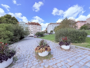 Pronájem bytu 2+kk v osobním vlastnictví 40 m², Praha 10 - Vršovice