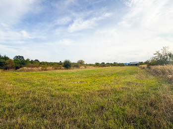 Prodej pozemku 40380 m², Praha 10 - Uhříněves