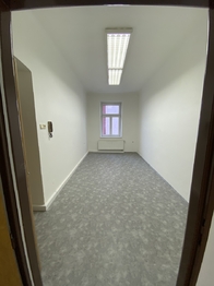 kancelář 1 - Pronájem kancelářských prostor 33 m², Plzeň