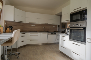 Prodej domu 180 m², Zbraslavec