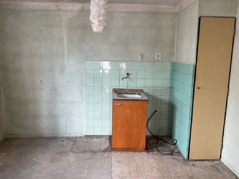kuchyně v patře - Prodej domu 151 m², Světlá nad Sázavou