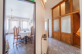Pohled z chodby - Prodej domu 243 m², Kutná Hora