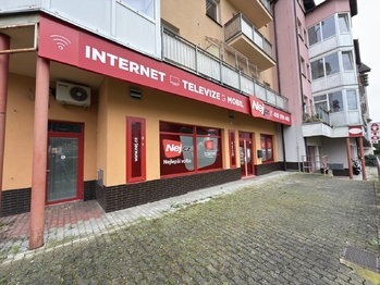 Pronájem obchodních prostor 110 m², Blatná