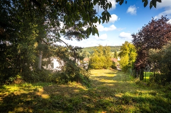 Prodej pozemku 1591 m², Hluboká nad Vltavou