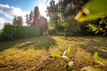 Prodej pozemku 1591 m², Hluboká nad Vltavou