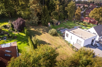 Prodej pozemku 1591 m², Hluboká nad Vltavou