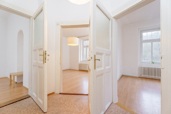 Prodej kancelářských prostor 269 m², Praha 5 - Košíře