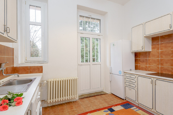 Prodej kancelářských prostor 269 m², Praha 5 - Košíře