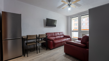 Prodej bytu 1+1 v osobním vlastnictví 42 m², Praha 4 - Chodov
