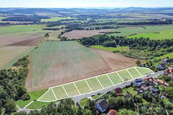 Prodej pozemku 732 m², Chlumčany