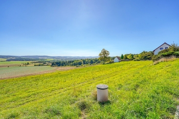 Prodej pozemku 732 m², Chlumčany