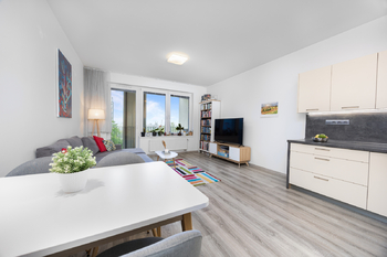 Prodej bytu 2+kk v osobním vlastnictví 61 m², Praha 9 - Hloubětín