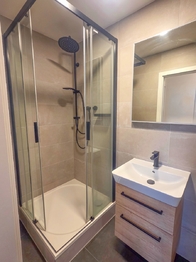 koupelna - Pronájem bytu 2+kk v osobním vlastnictví 39 m², České Budějovice