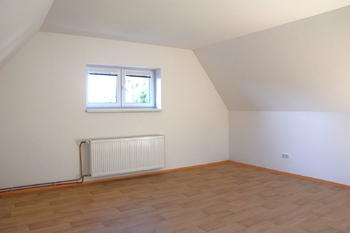 Pokoj č. 2 - Pronájem bytu 3+1 v osobním vlastnictví 150 m², Zruč-Senec