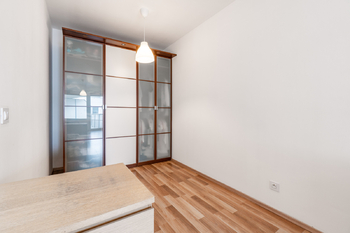 Pronájem bytu 2+kk v osobním vlastnictví 75 m², Praha 3 - Strašnice