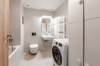 Pronájem bytu 2+kk v osobním vlastnictví 75 m², Praha 3 - Strašnice