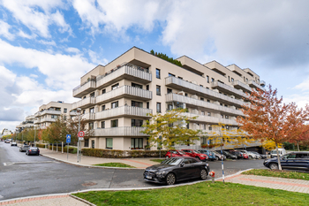 Pronájem bytu 2+kk v osobním vlastnictví 75 m², Praha 3 - Strašnice