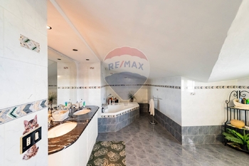 Prodej domu 395 m², Ortona