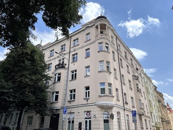 Prodej bytu 1+1 v osobním vlastnictví 39 m², Praha 10 - Vršovice