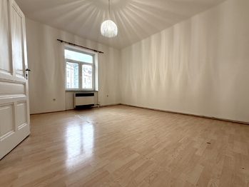 Prodej bytu 1+1 v osobním vlastnictví 39 m², Praha 10 - Vršovice