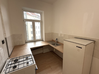 Prodej bytu 1+1 v osobním vlastnictví 39 m², Praha 10 - Vršovice
