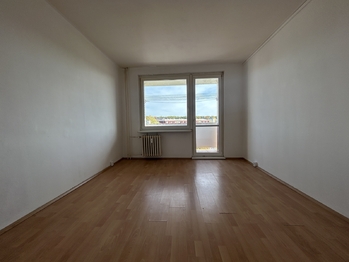 Ložnice - Prodej bytu 2+1 v družstevním vlastnictví 65 m², Milovice