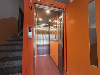 Výtah - Prodej bytu 2+1 v družstevním vlastnictví 65 m², Milovice