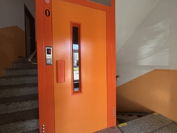 Výtah - Prodej bytu 2+1 v družstevním vlastnictví 65 m², Milovice