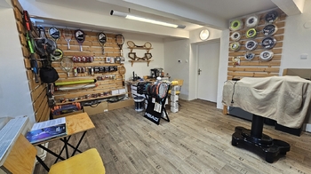 prodejna - Pronájem obchodních prostor 47 m², Brno