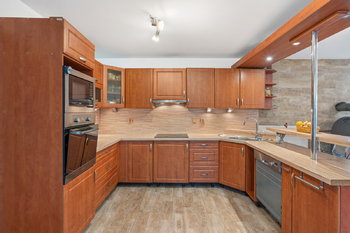 Kuchynská linka - Prodej domu 129 m², Kounice