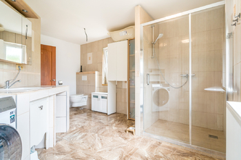 Prodej domu 499 m², Velemín
