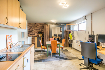 Prodej domu 499 m², Velemín
