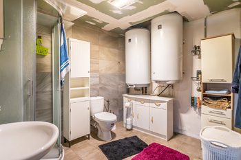 Prodej domu 499 m², Velemín