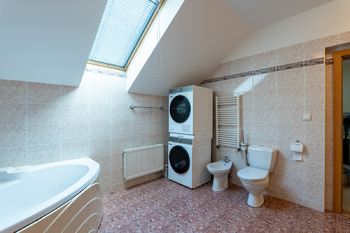 Prodej domu 250 m², Jesenice