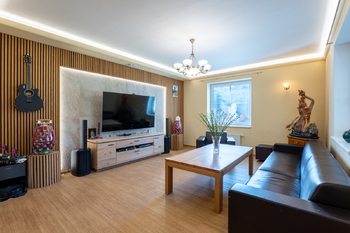 Prodej domu 250 m², Jesenice