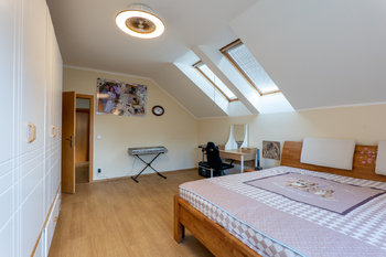 Prodej domu 250 m², Jesenice