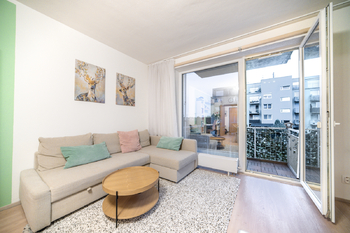 Pronájem bytu 2+kk v osobním vlastnictví 53 m², Hostivice