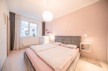 Pronájem bytu 2+kk v osobním vlastnictví 53 m², Hostivice
