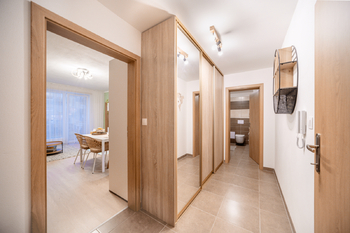 Pronájem bytu 2+kk v osobním vlastnictví 53 m², Hostivice