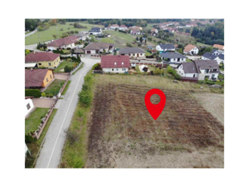 Prodej pozemku 954 m², Petráveč