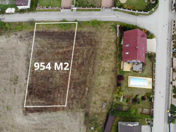 Prodej pozemku 954 m², Petráveč