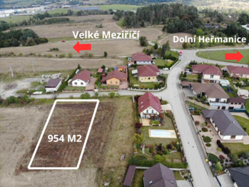 Prodej pozemku 954 m², Petráveč