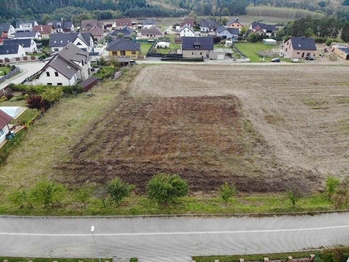 Prodej pozemku 954 m², Petráveč