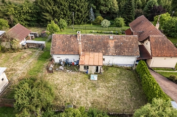 Prodej pozemku 1775 m², Velké Popovice