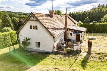 Prodej pozemku 1775 m², Velké Popovice