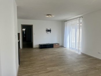 Pronájem domu 120 m², Kněžice