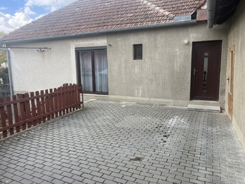 Pronájem domu 120 m², Kněžice