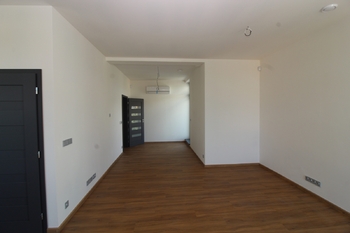 obývací pokoj s kuchyňským koutem koutem - Pronájem bytu 3+kk v osobním vlastnictví 86 m², Praha 9 - Horní Počernice