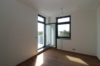 pokoj 1 s balkónem - Pronájem bytu 3+kk v osobním vlastnictví 86 m², Praha 9 - Horní Počernice